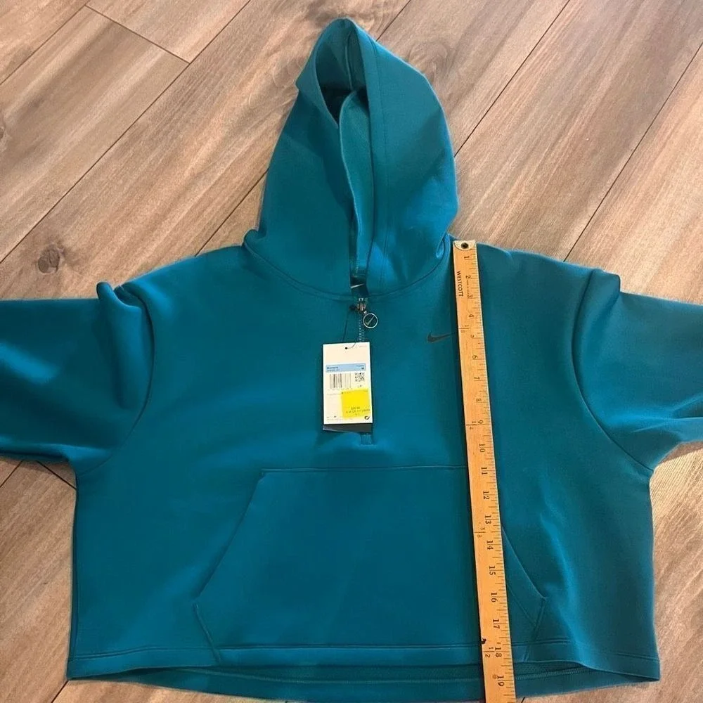 Nike‎ Teal Cropped Athletic Workout Pullover Women Medium - NWT